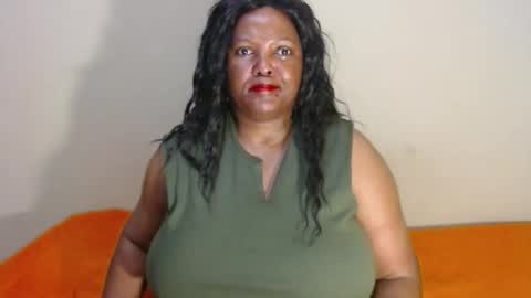 IVORYTITS48 online show from April 23, 2026, 5:19 am