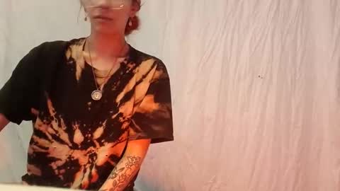 ivorytrixx online show from December 1, 2025, 11:54 pm