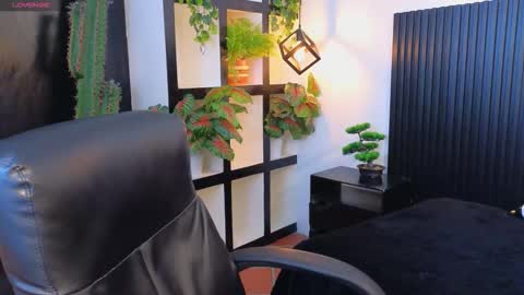 Snapshot of ivy_gail chatting on October 4, 2025, 5:05 am IVY online show from October 4, 2025, 5:05 am