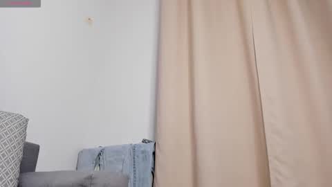 Snapshot of ivy_s chatting on November 23, 2025, 8:52 pm Ivy online show from November 23, 2025, 8:52 pm