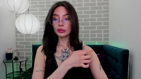 Ivy online show from May 27, 2026, 1:46 am