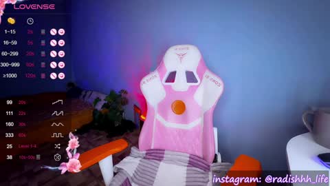 Snapshot of ivydavis chatting on December 24, 2024, 9:50 am Radish online show from December 24, 2024, 9:50 am