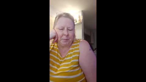 Snapshot of ivyjane3522 chatting on April 4, 2026, 5:43 pm ivyjane3522 online show from April 4, 2026, 5:43 pm