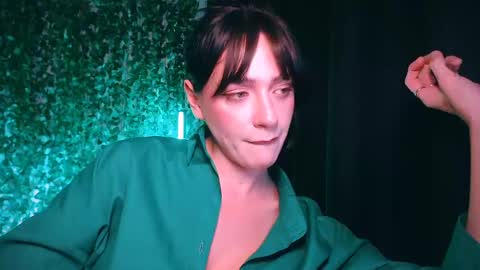 Snapshot of ivyjonson chatting on February 15, 2025, 10:10 pm Miss Ivy online show from February 15, 2025, 10:10 pm