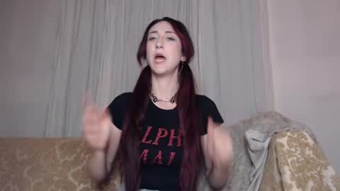 Ivy Rosie online show from October 4, 2025, 1:25 am