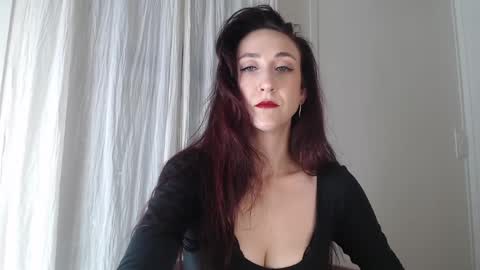 Ivy Rosie online show from June 3, 2026, 2:55 pm