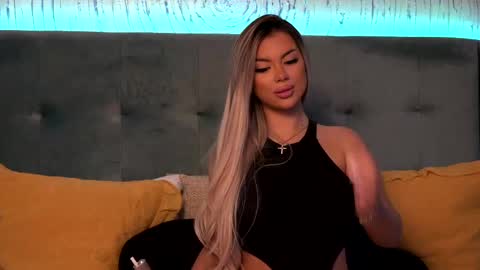 Snapshot of ivyrubens chatting on February 20, 2025, 8:17 am Ivy online show from February 20, 2025, 8:17 am