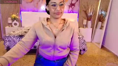Snapshot of ivyshine7 chatting on June 14, 2026, 2:24 am ivyshine7 online show from June 14, 2026, 2:24 am