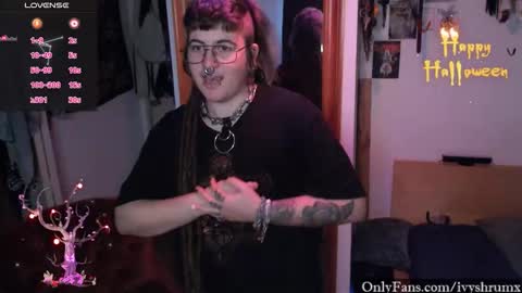 Snapshot of ivyshrumx chatting on October 12, 2025, 7:02 pm Ivy ShrumX online show from October 12, 2025, 7:02 pm