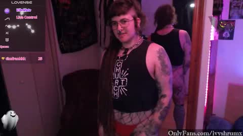 Snapshot of ivyshrumx chatting on November 12, 2025, 2:45 am Ivy ShrumX online show from November 12, 2025, 2:45 am