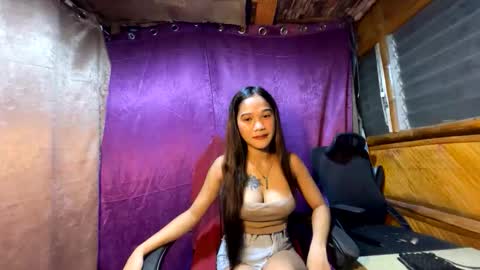 Snapshot of ivysnow07 chatting on December 15, 2025, 2:16 am MAI online show from December 15, 2025, 2:16 am