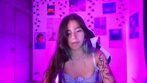 Ivy  online show from March 25, 2026, 12:27 am