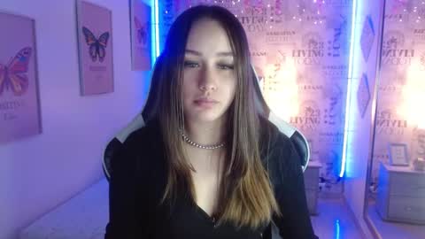 Snapshot of ivyy_crystal chatting on March 10, 2025, 9:18 pm Ivy online show from March 10, 2025, 9:18 pm