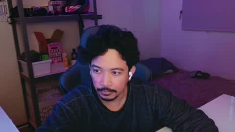 iwasd3nse online show from February 20, 2025, 1:25 am