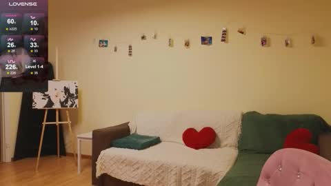 Snapshot of iwi_wi_wi chatting on January 17, 2026, 10:35 pm Daisy online show from January 17, 2026, 10:35 pm