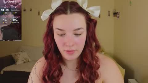 Snapshot of iwi_wi_wi chatting on February 1, 2026, 7:45 pm Daisy online show from February 1, 2026, 7:45 pm