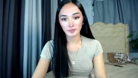 iwillcum4u_ online show from June 1, 2026, 1:02 pm