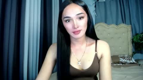 iwillcum4u_ online show from June 3, 2026, 12:08 pm