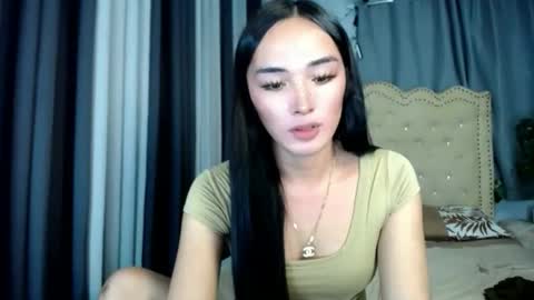 iwillcum4u_ online show from June 3, 2026, 2:33 pm