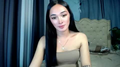 iwillcum4u_ online show from June 4, 2026, 12:33 pm