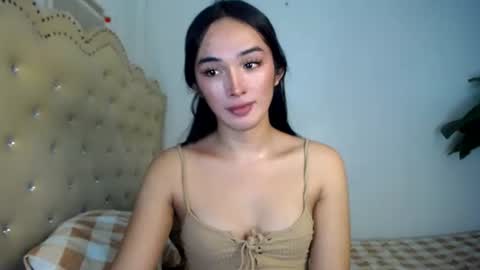 iwillcum4u_ online show from June 19, 2026, 6:45 pm