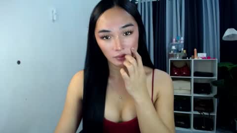 iwillcum4u_ online show from July 13, 2026, 12:24 am