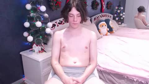 Maxim online show from December 22, 2025, 10:12 am