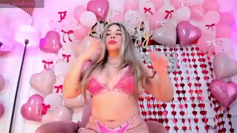 Snapshot of ixchelcherry chatting on July 8, 2026, 6:56 pm Ixchel online show from July 8, 2026, 6:56 pm