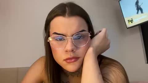 Snapshot of izabellatsnew chatting on June 10, 2026, 9:14 pm izabellatsnew online show from June 10, 2026, 9:14 pm