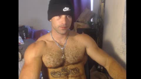 Snapshot of izak144 chatting on July 3, 2026, 10:38 pm izak144 online show from July 3, 2026, 10:38 pm