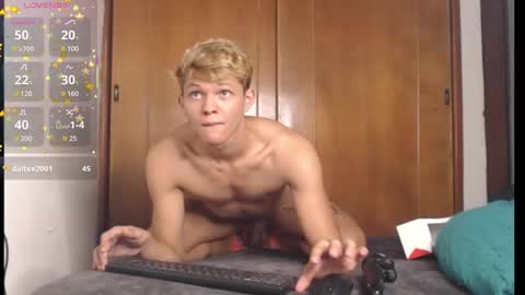 izan online show from February 11, 2025, 6:55 pm