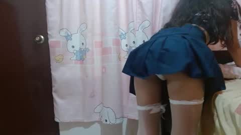 Snapshot of izy_bell chatting on November 19, 2025, 6:52 pm Izzyy online show from November 19, 2025, 6:52 pm