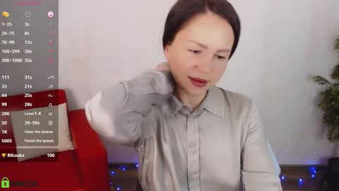 Queen of nylon  Victoria online show from January 16, 2026, 5:22 am