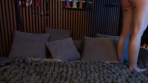 Izzy Inked online show from February 11, 2026, 6:57 pm