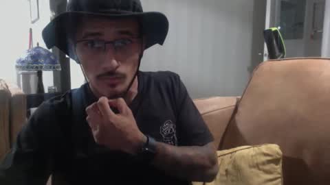 Snapshot of j0nnyk1ng chatting on November 11, 2025, 8:58 am Mugen online show from November 11, 2025, 8:58 am