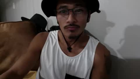 Snapshot of j0nnyk1ng chatting on November 12, 2025, 8:48 am Mugen online show from November 12, 2025, 8:48 am