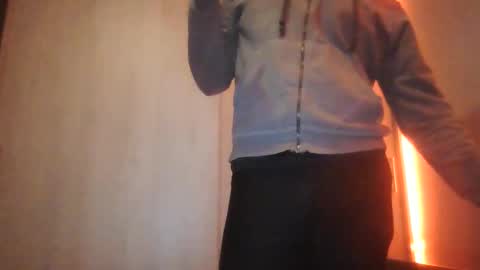 Snapshot of j24781043 chatting on November 8, 2025, 3:29 am ShyAlexX online show from November 8, 2025, 3:29 am