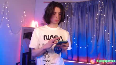 Hey im Jaxxxon check my info     online show from October 9, 2025, 8:12 am