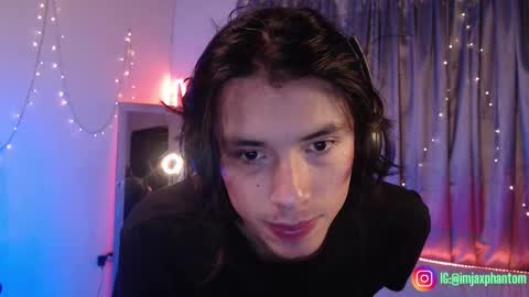 Hey im Jaxxxon check my info     online show from October 16, 2025, 9:21 am