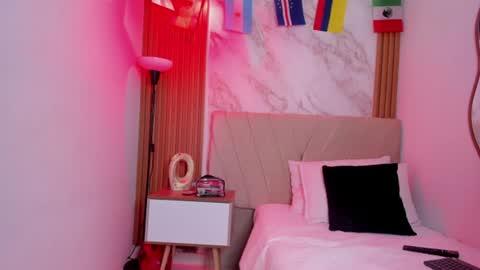 j_belle_ online show from July 11, 2026, 10:22 pm