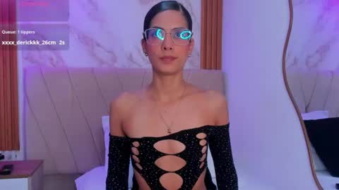 j_belle_ online show from July 20, 2026, 9:06 pm