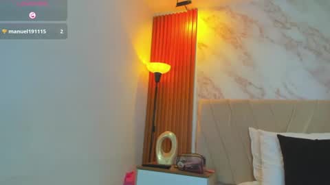 j_belle_ online show from August 5, 2026, 9:17 pm