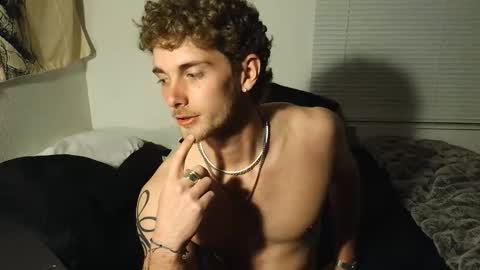 Snapshot of j_crisp chatting on February 3, 2026, 3:15 am j_crisp online show from February 3, 2026, 3:15 am