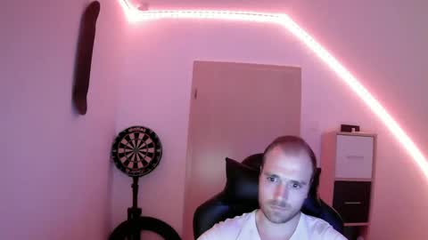 here4y online show from December 5, 2024, 6:11 pm