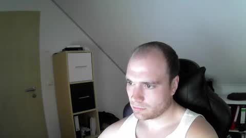 here4y online show from October 21, 2025, 8:59 am