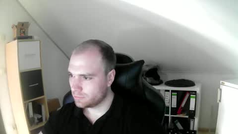 here4y online show from January 17, 2026, 11:59 am