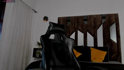 J King online show from April 30, 2026, 9:19 pm