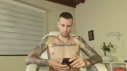 Snapshot of j_king__ chatting on July 19, 2026, 11:14 am J King online show from July 19, 2026, 11:14 am