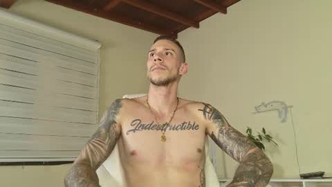 Snapshot of j_king__ chatting on July 20, 2026, 1:35 pm J King online show from July 20, 2026, 1:35 pm