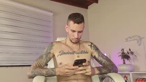 Snapshot of j_king__ chatting on July 21, 2026, 2:14 am J King online show from July 21, 2026, 2:14 am